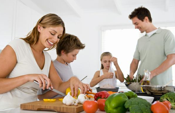 6 Reasons to Cook Healthy Meals at Home